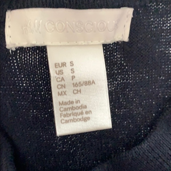 2/$25 H&M Conscious Navy Wool Blend w Stretch Sm - Picture 3 of 7